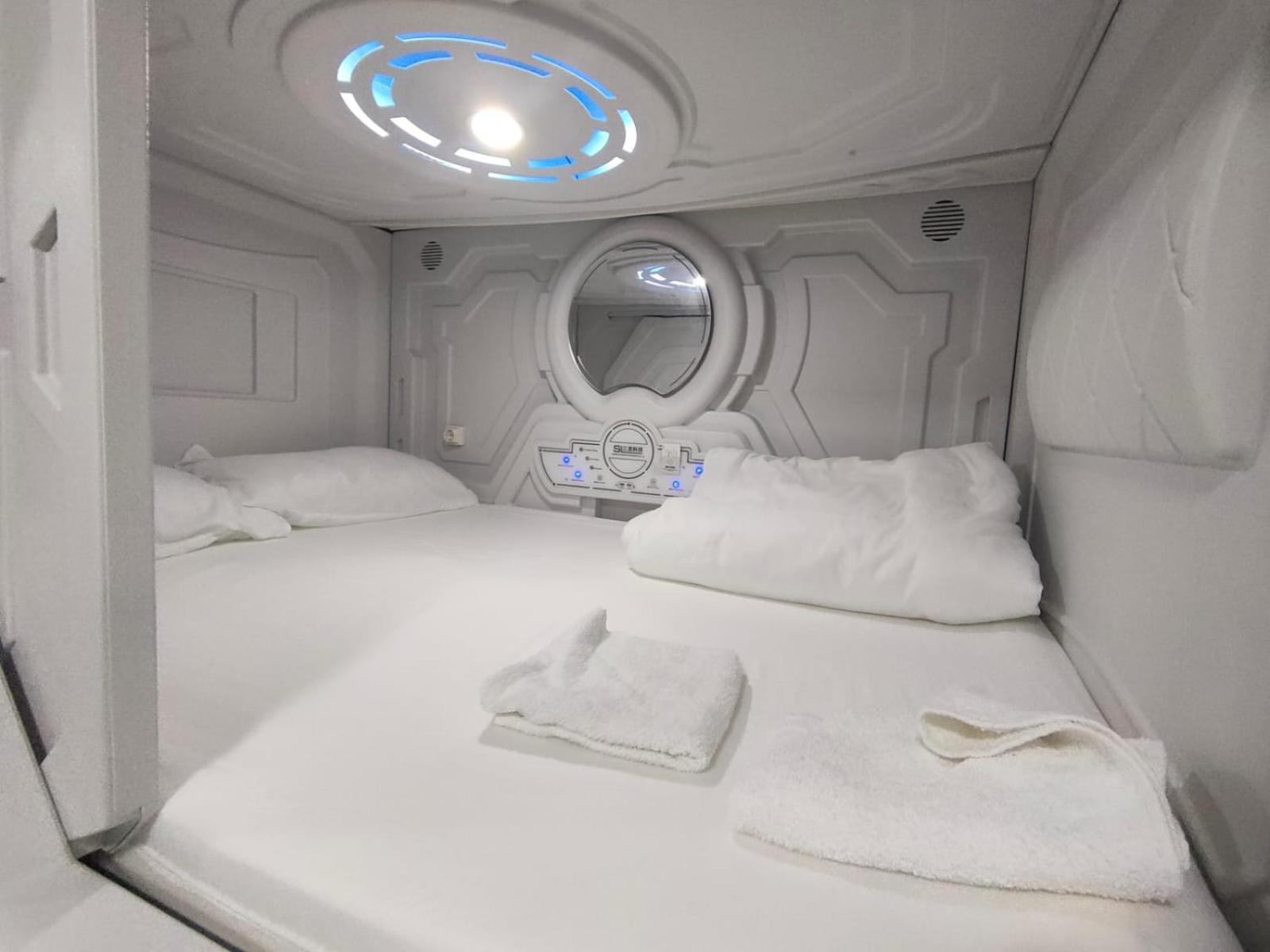 אליקאנטה Just Hostel Capsules מראה חיצוני תמונה