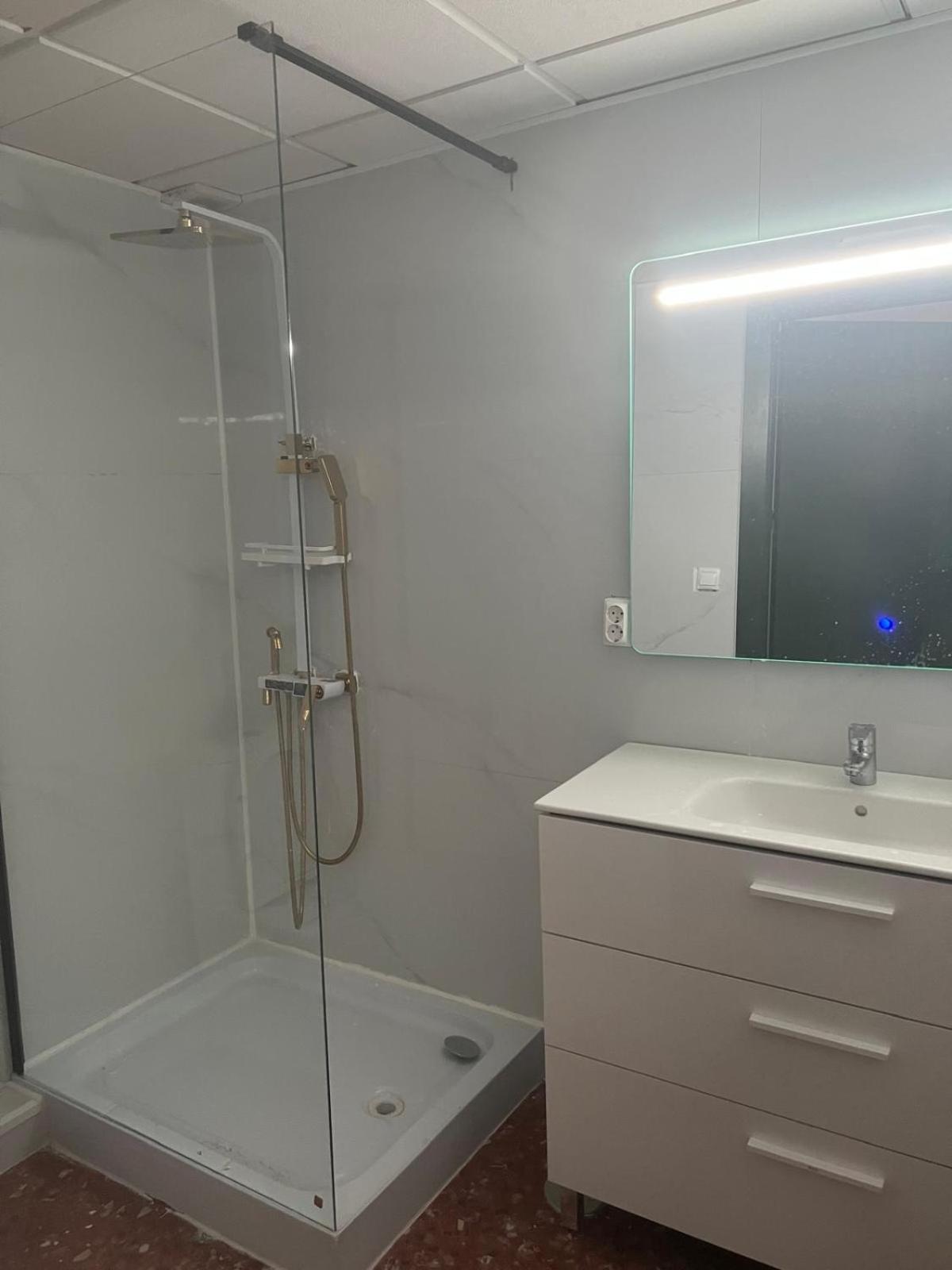 אליקאנטה Just Hostel Capsules מראה חיצוני תמונה